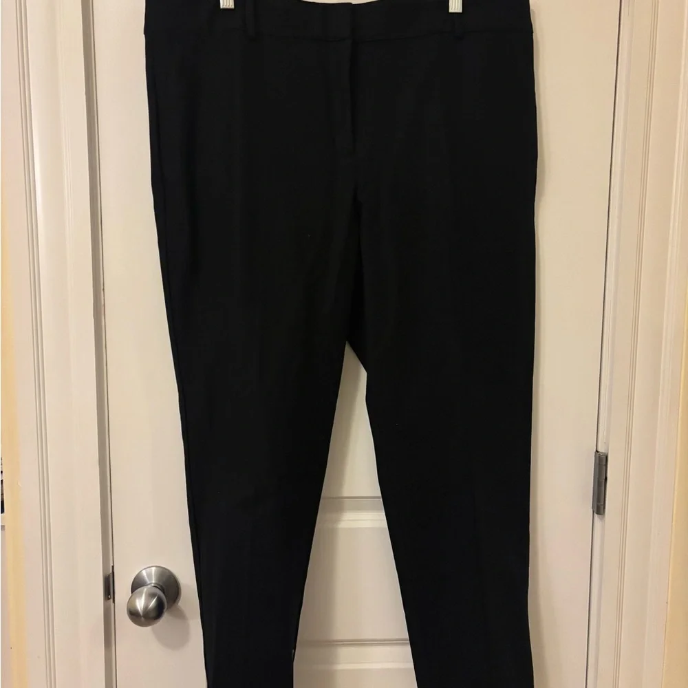 Ann Taylor Black Ankle Pants - Picture 2 of 4